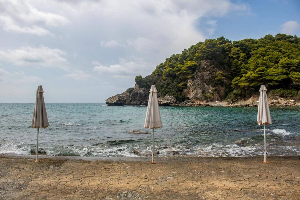 Gialiskari Beach - Sinarades Gialiskari Beach - Sinarades
