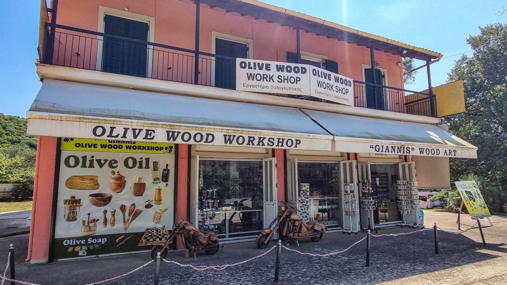 Giannis Olive Wood Art Workshop