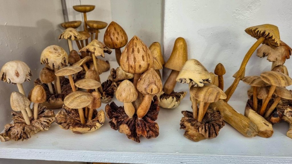 Olive wood mushrooms