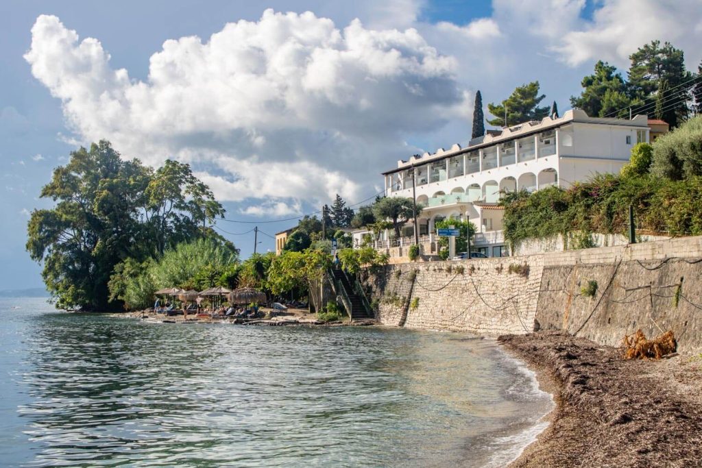 Beach next to Kaiser's Bridge