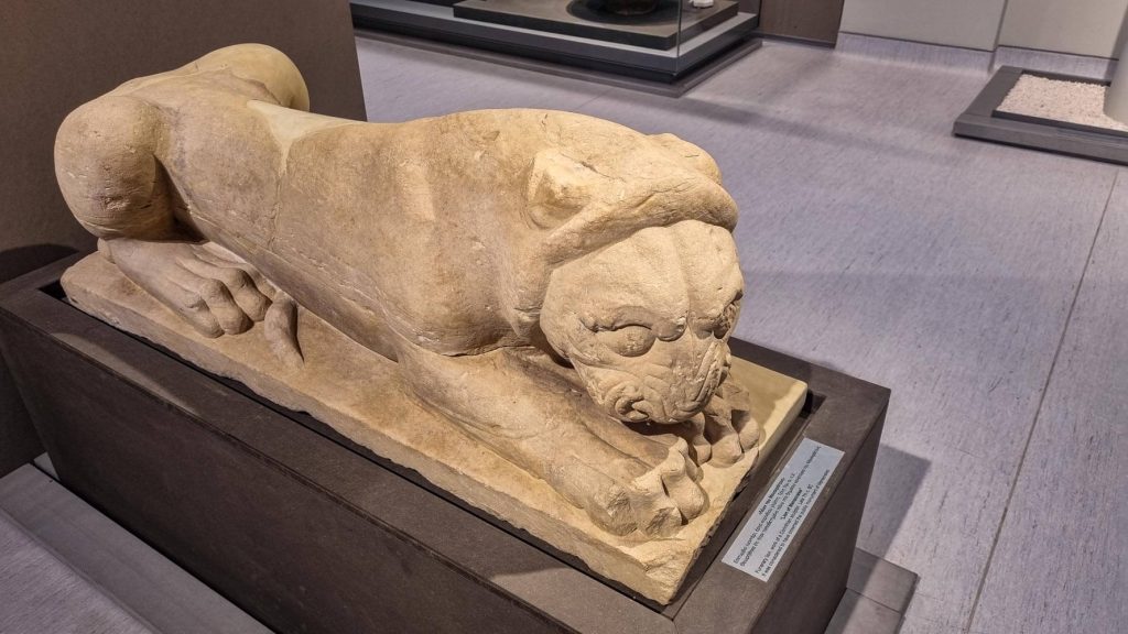 Lion of Menecrates Lion of Menecrates