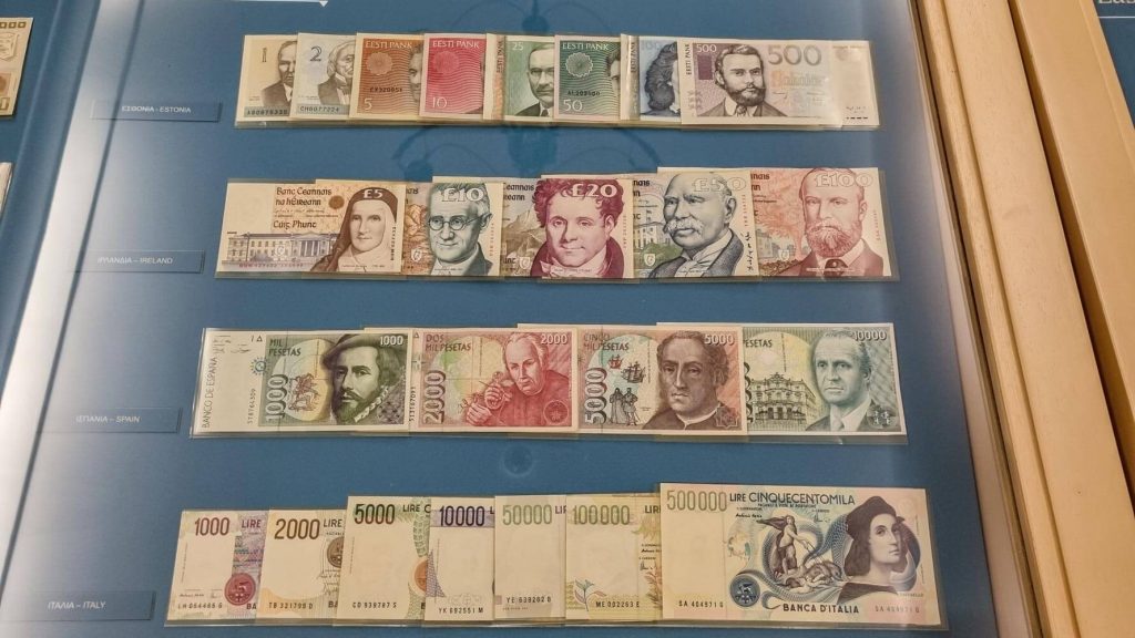 Pre-euro banknotes from different countries Pre-euro banknotes from different countries