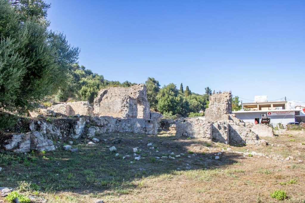 Roman Baths in Moraitika Roman Baths in Moraitika