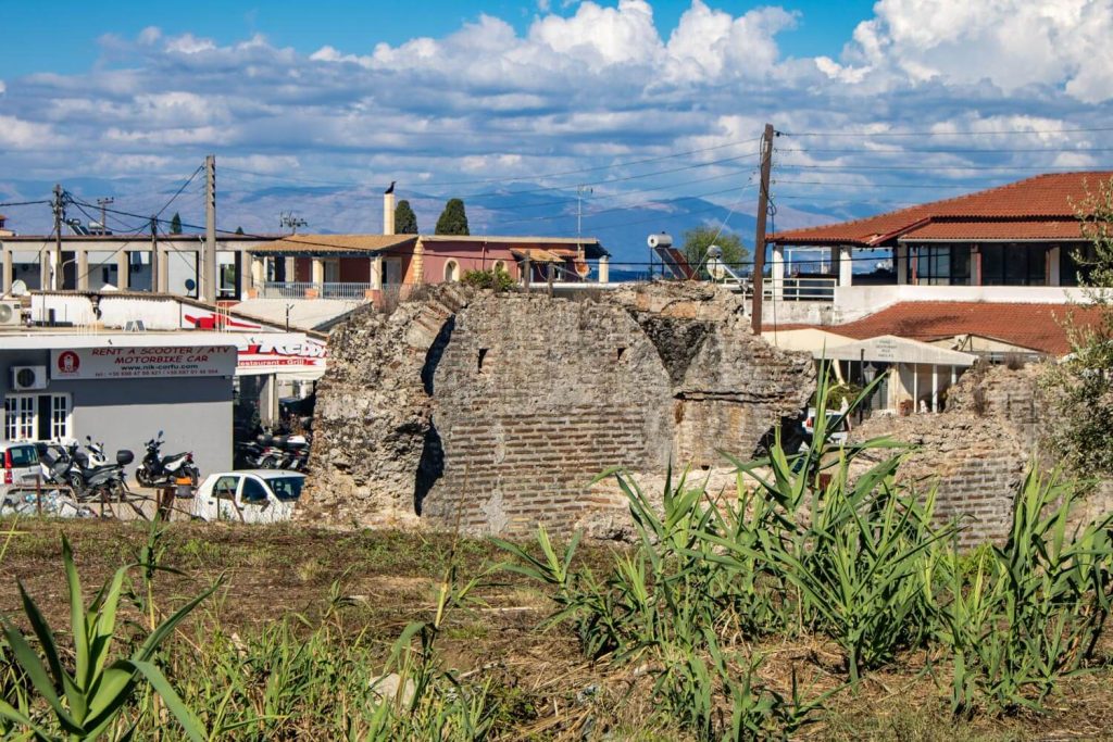 Roman Baths in Moraitika Roman Baths in Moraitika
