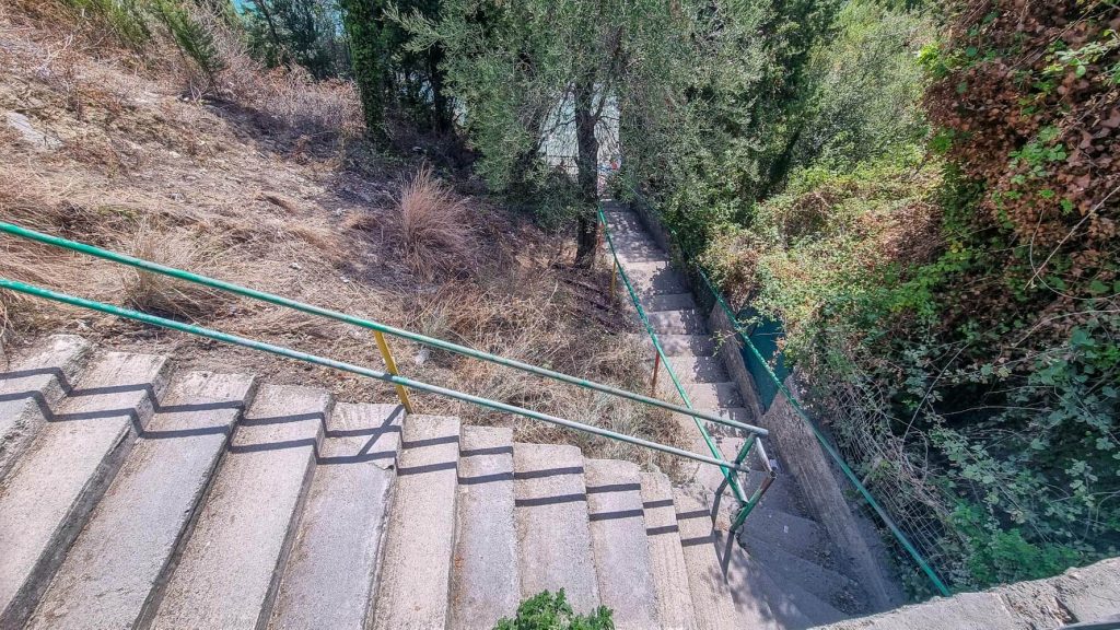 Staircase to Veredosa Beach Staircase to Veredosa Beach