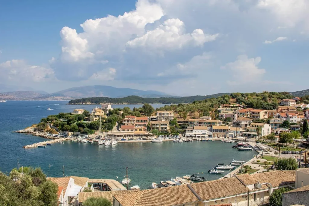 kassiopi harbor corfu 2 1024x683