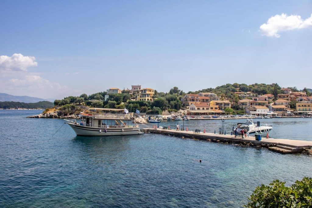 kassiopi harbor corfu 6 1024x683