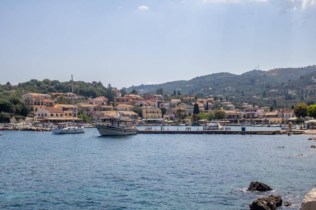 kassiopi harbor corfu 7 1024x683